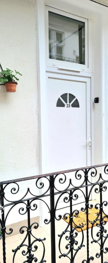 Hookah Apartment 13 Budapest Exterior photo